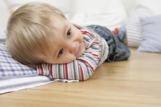 Можно или нельзя делать тёплый пол в детской комнате?
